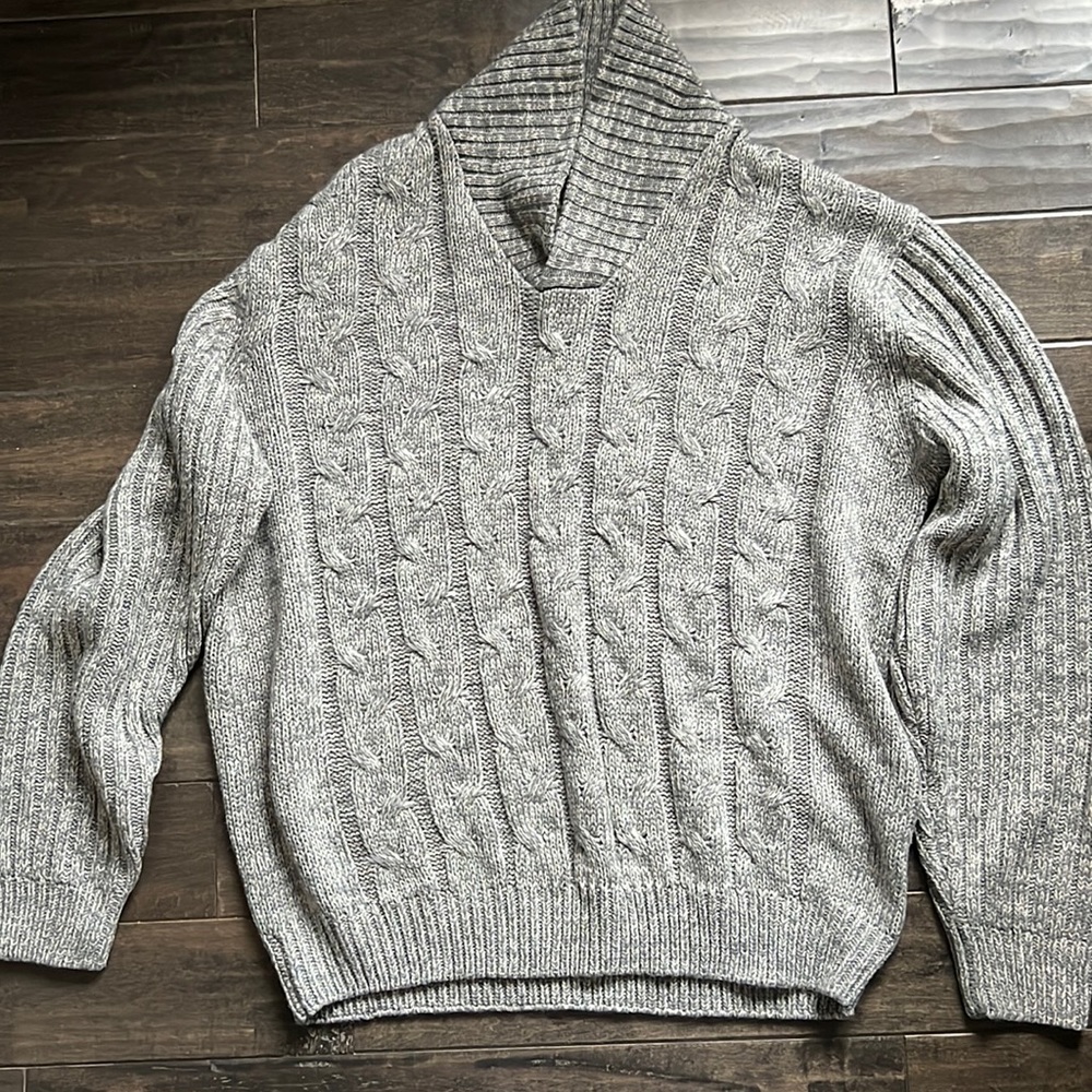 Men’s sweater